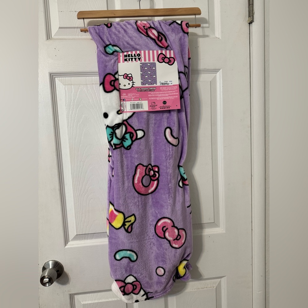 Hello Kitty Sweet Candy Blanket/Throw Purple